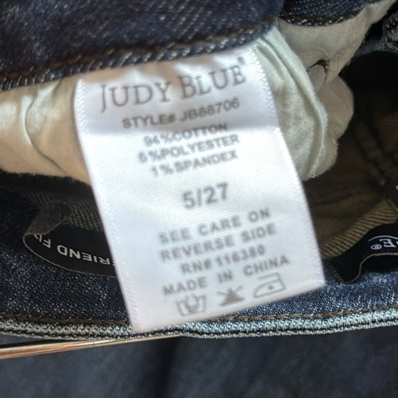 Judy Blue Buffalo Plaid Patch Mid Rise Cuffed Boyfriend Jeans Dark Blue 5/27 - Picture 12 of 15